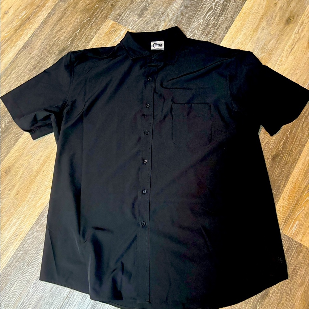 Zyia active wear men’s short sleeve dress shirt
